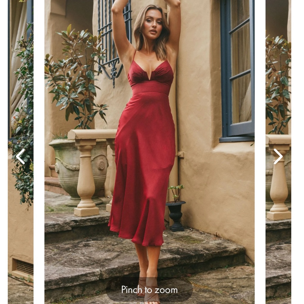 Selfie Leslie Lake Como Fitted Bodice Midi Dress in Cherry